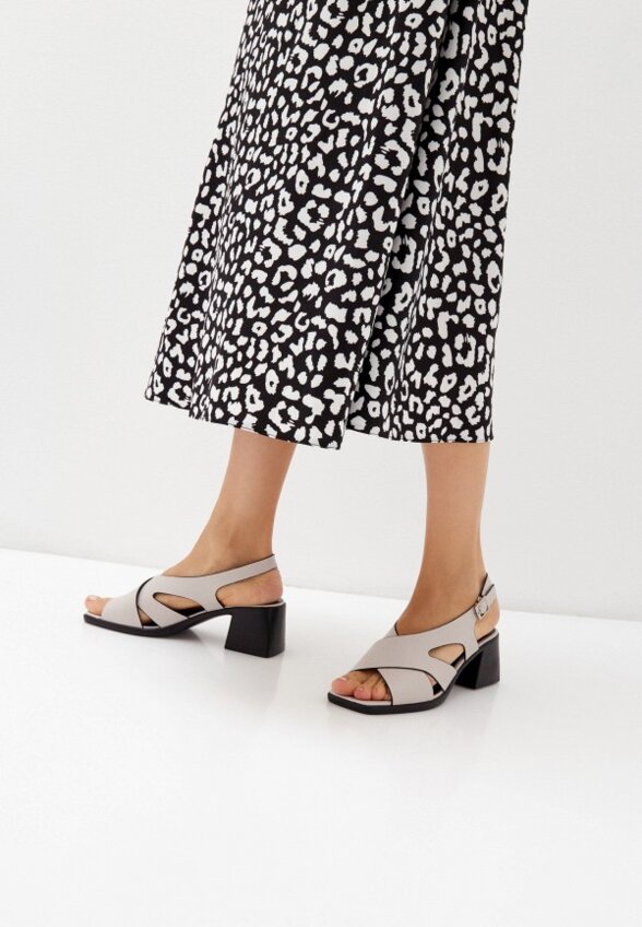 Босоножки Obba