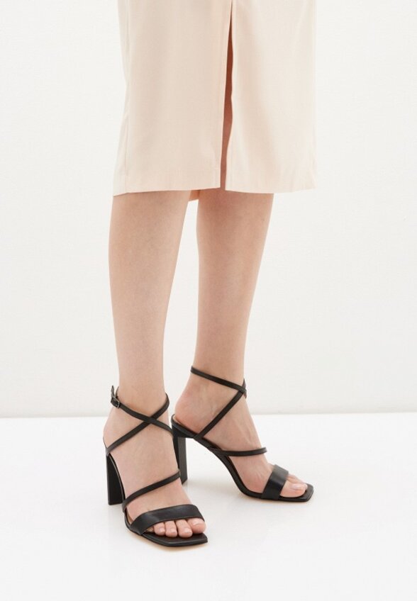 Босоножки Valley