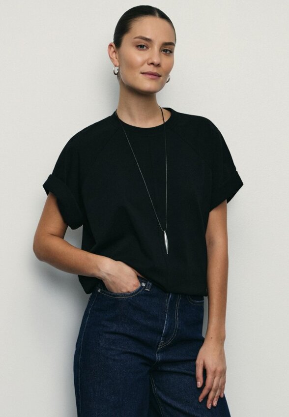 Футболка Zarina