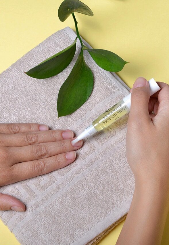 Средство для ногтей и кутикулы Berenice