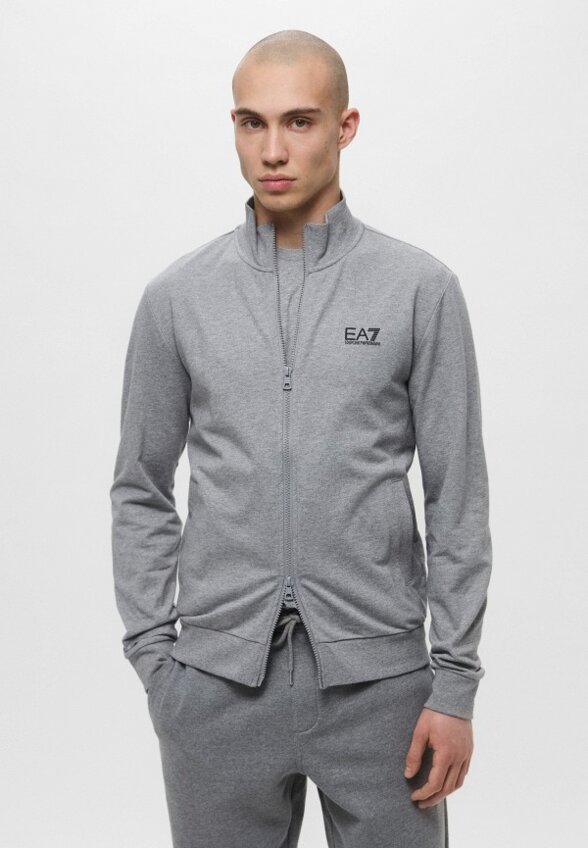 Олимпийка EA7