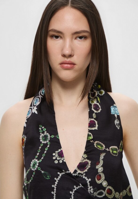 Топ John Richmond