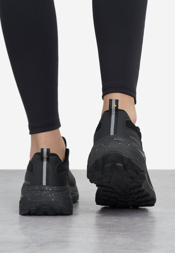 Кроссовки женские Demix Compact Trail 4, Черный