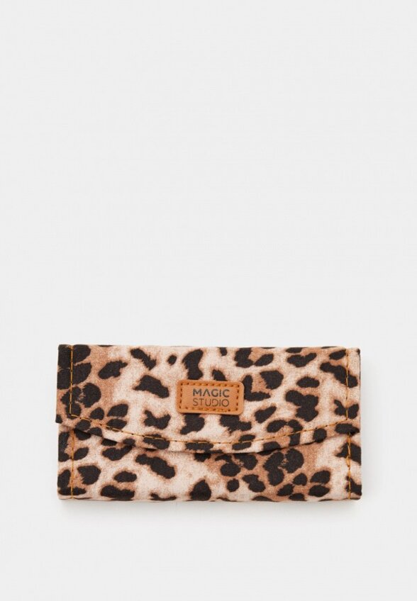 Палетка для лица Magic Studio