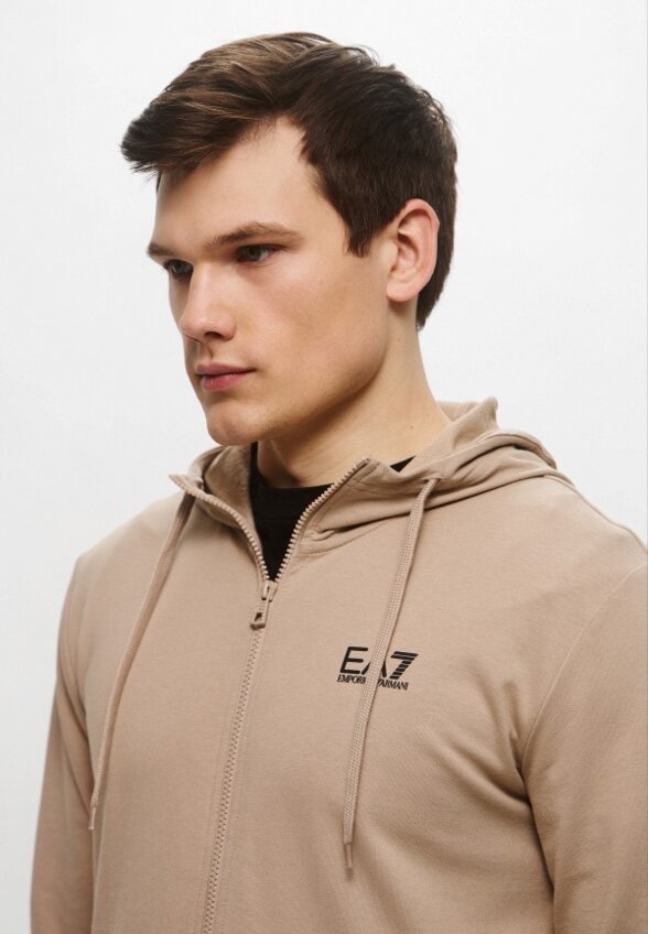 Костюм спортивный EA7