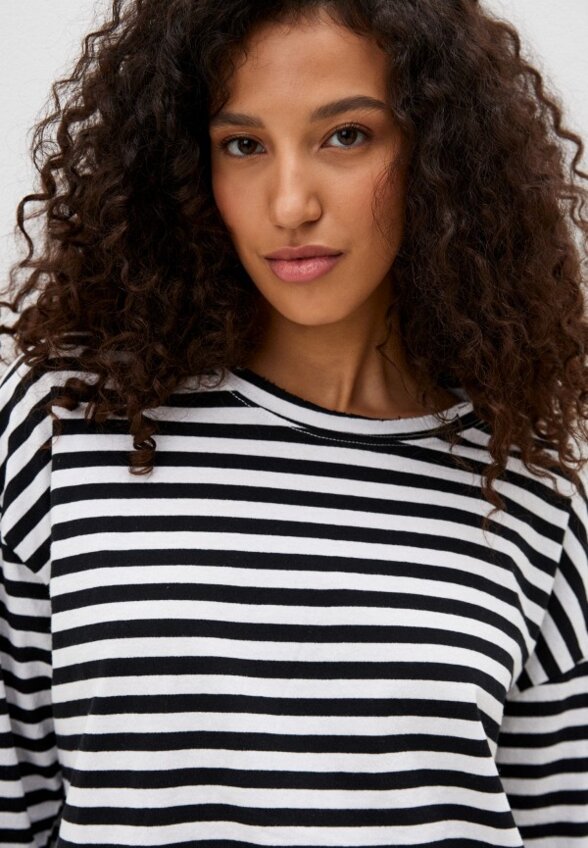 Лонгслив Minaku