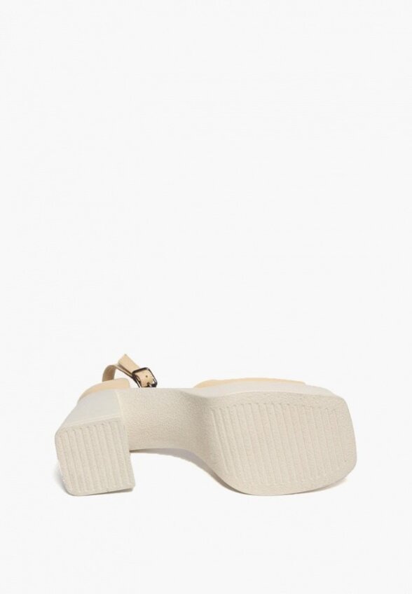 Босоножки Airbox