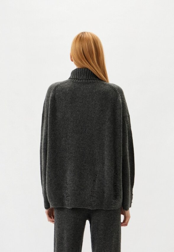 Свитер Addicted