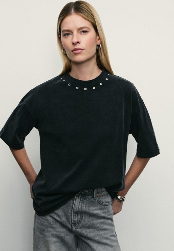 Футболка Zarina