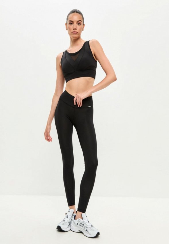 Топ спортивный Fitbomb