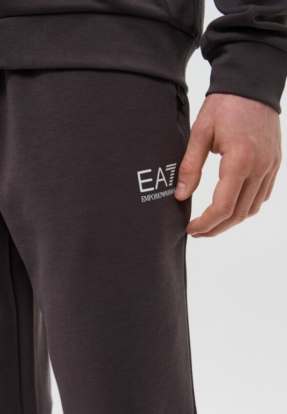 Костюм спортивный EA7