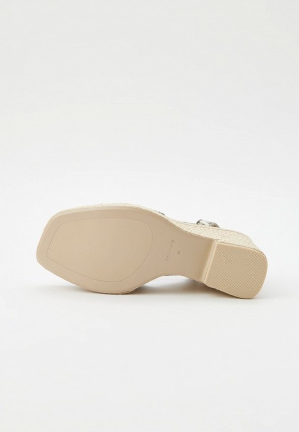 Босоножки Ekonika