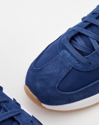 Кроссовки adidas мужчинам