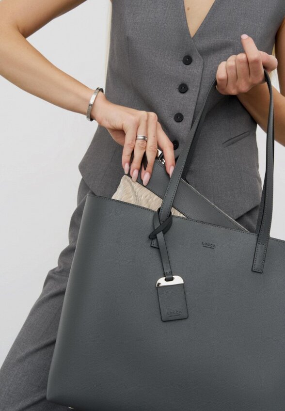 Сумка и брелок Lucca