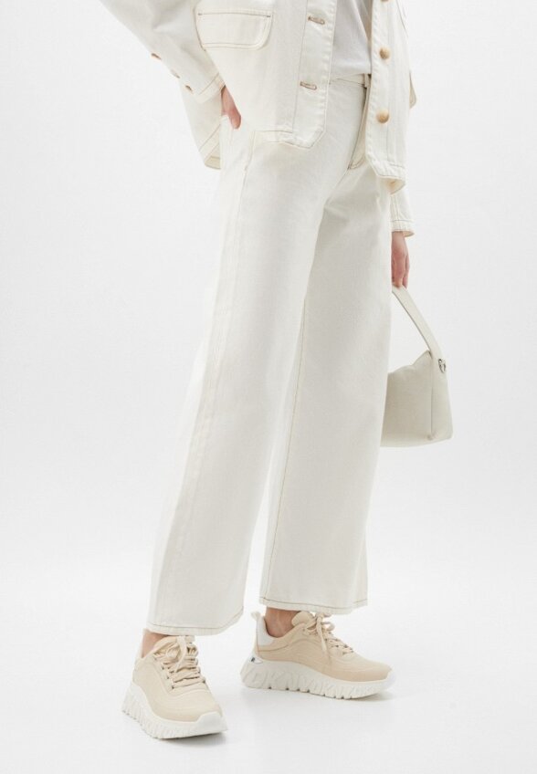 Кроссовки DKNY