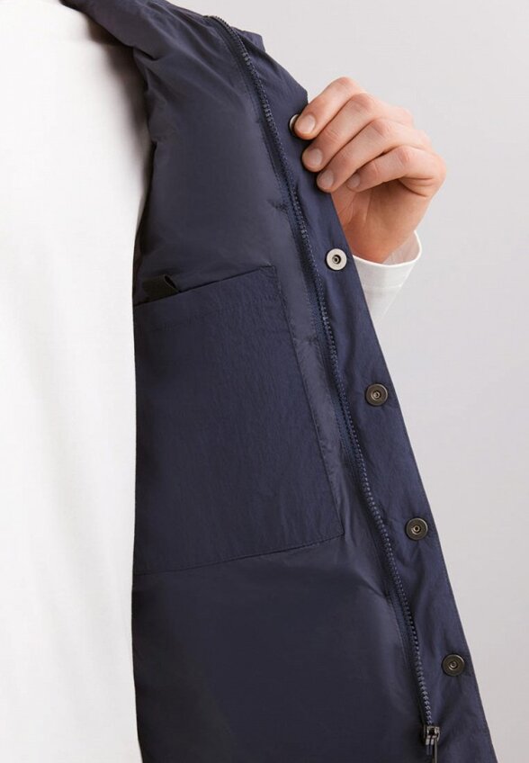 Жилет утепленный Baon