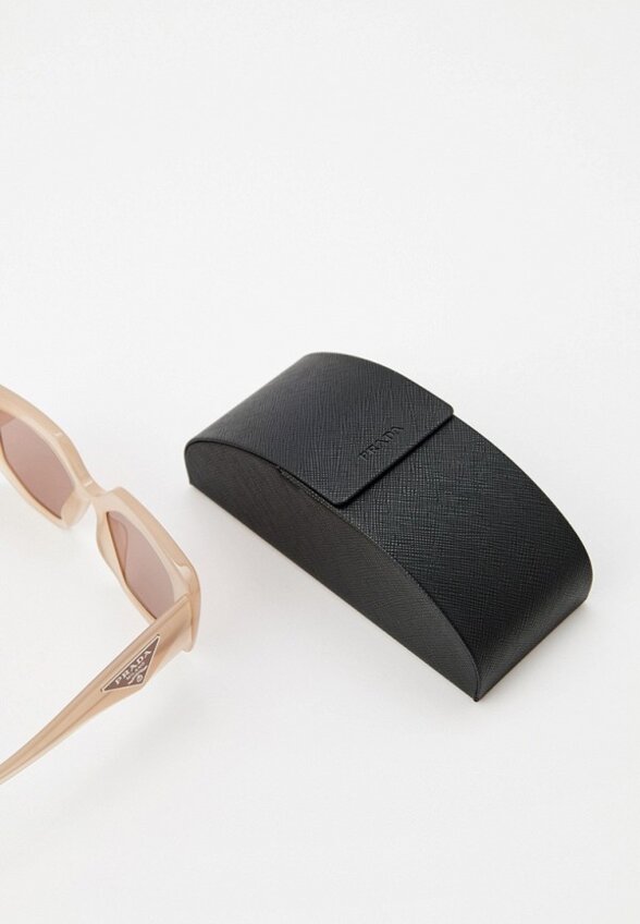 Очки солнцезащитные Prada