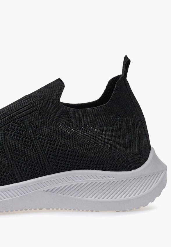 Кроссовки Tikkago