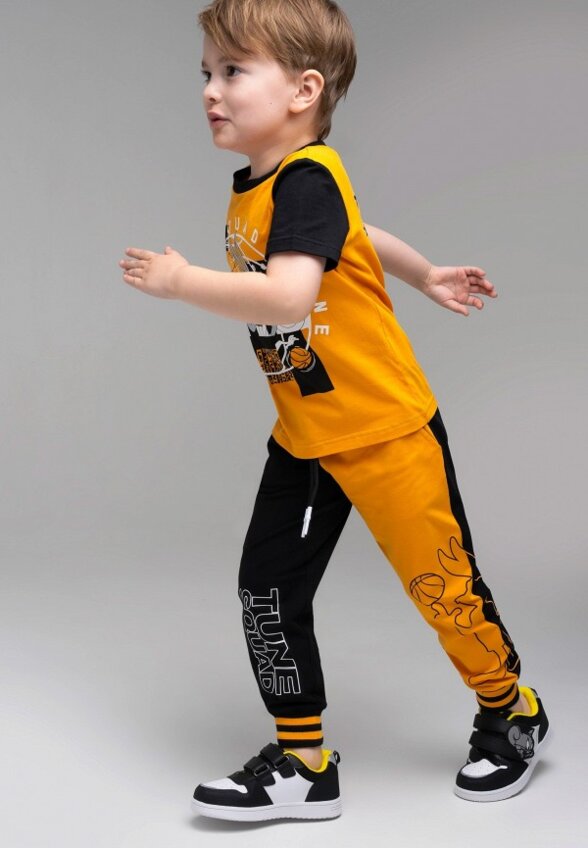 Футболка и брюки PlayToday