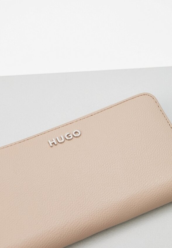 Кошелек Hugo