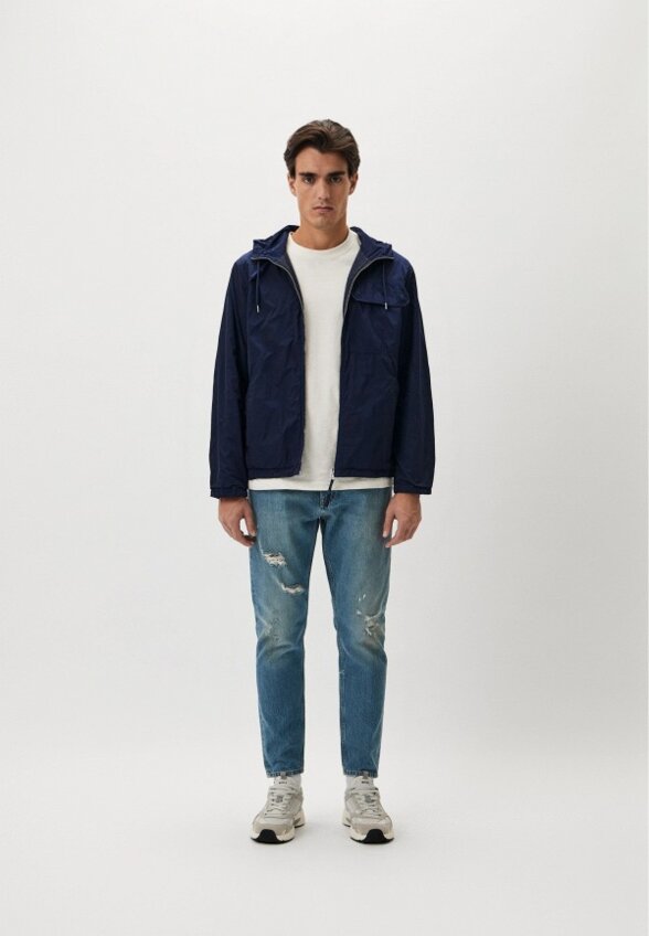 Ветровка Closed