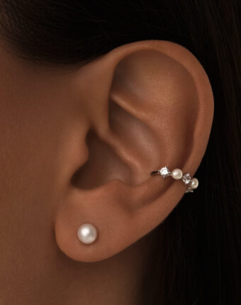 Серебряный кафф с натуральным жемчугом MIE женщинам