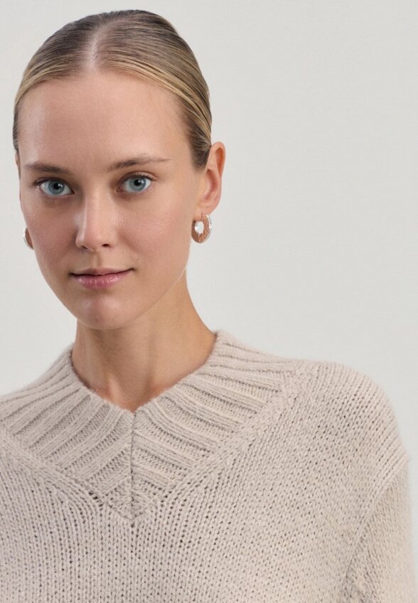 Пуловер Zarina