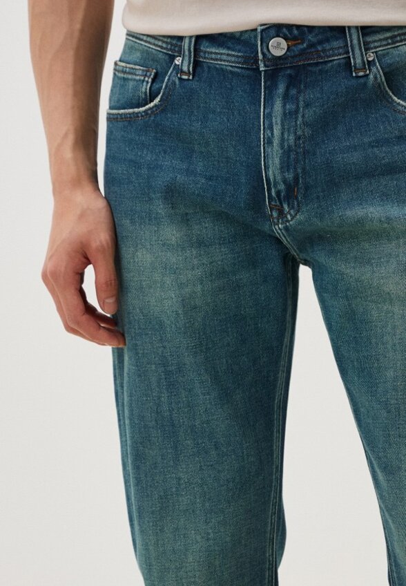 Джинсы Mossmore