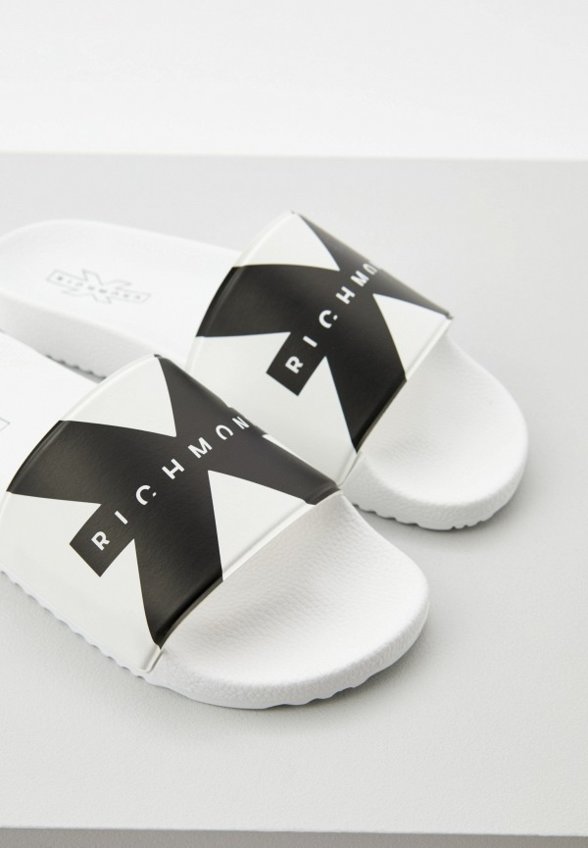 Сланцы John Richmond