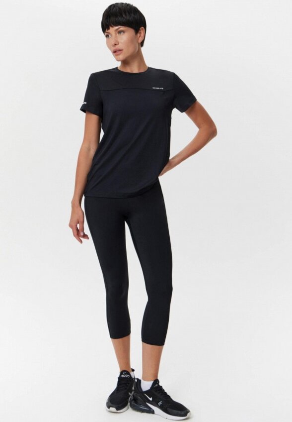 Футболка Neverlate