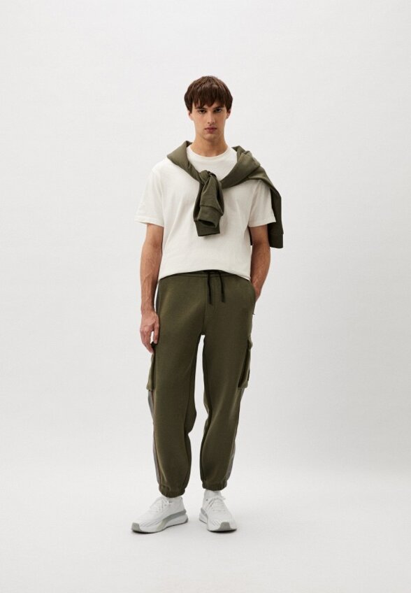 Брюки спортивные EA7