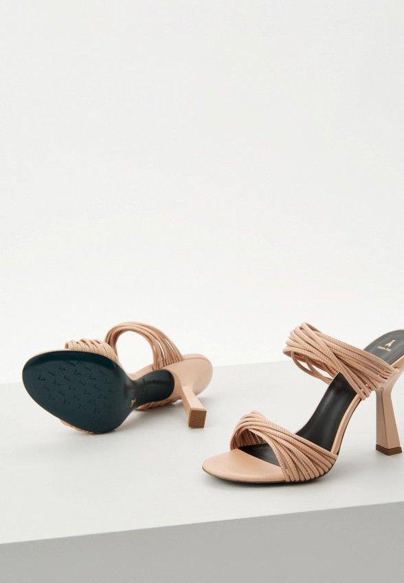 Сабо Patrizia Pepe