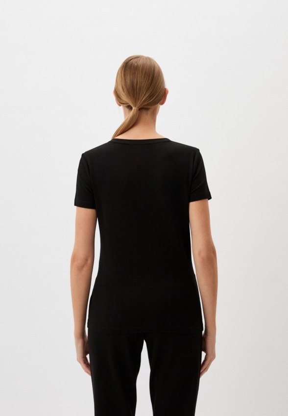 Футболка EA7