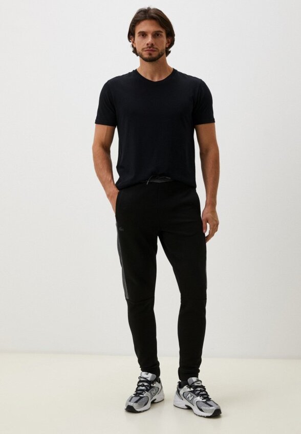 Брюки спортивные Lacoste