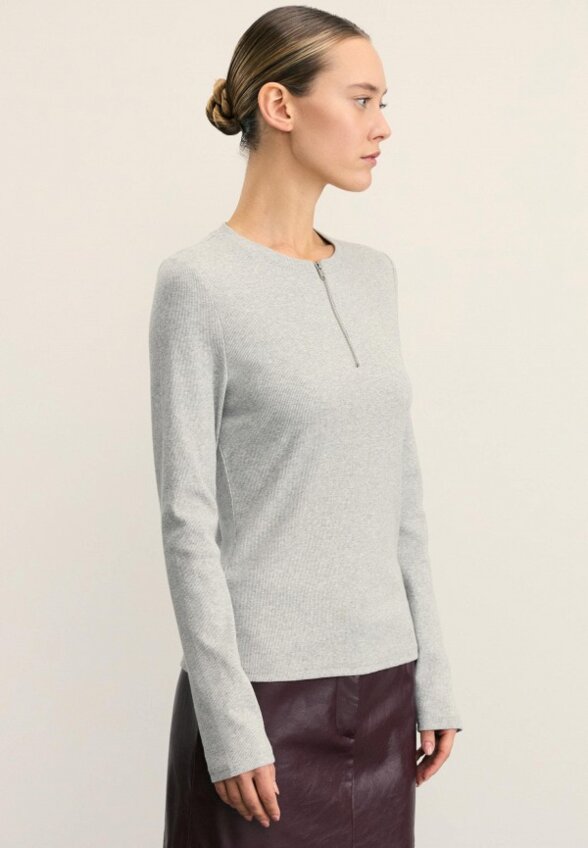 Джемпер Zarina