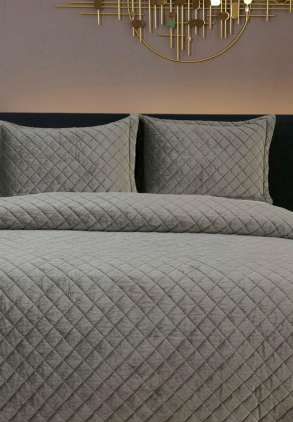 Комплект с покрывалом Sofi De Marko