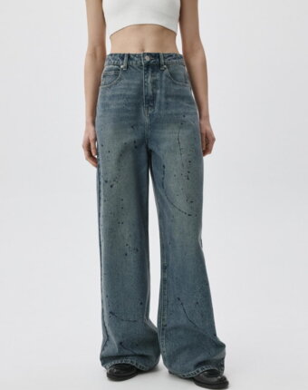 Джинсы WIDE LEG с декоративными брызгами женщинам