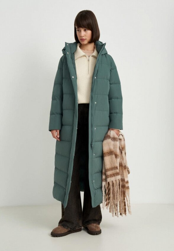 Пуховик Finn Flare