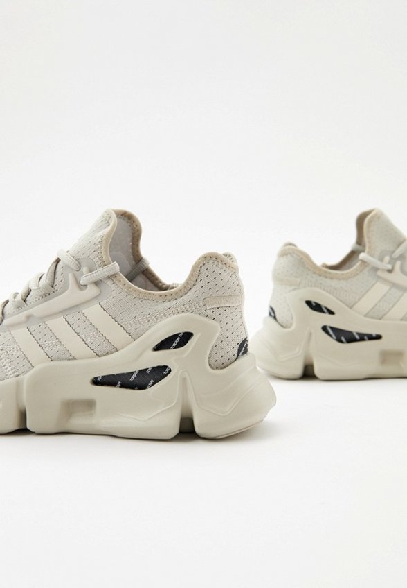 Кроссовки adidas Originals