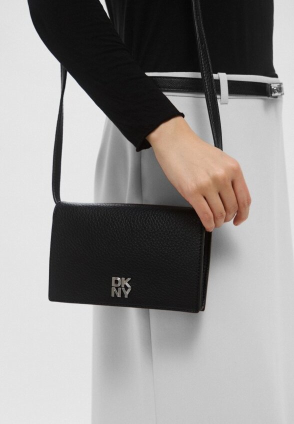 Сумка DKNY