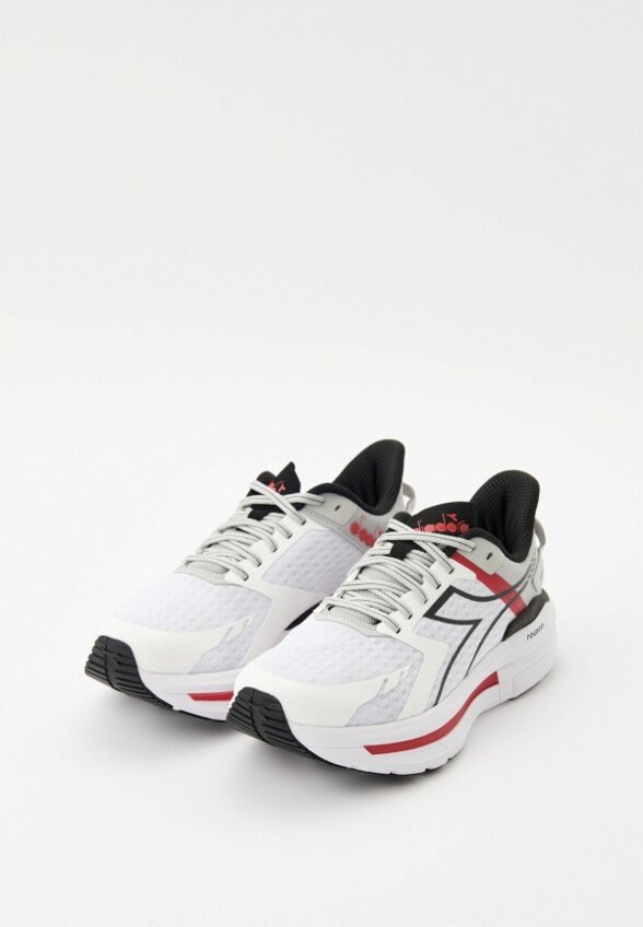 Кроссовки Diadora