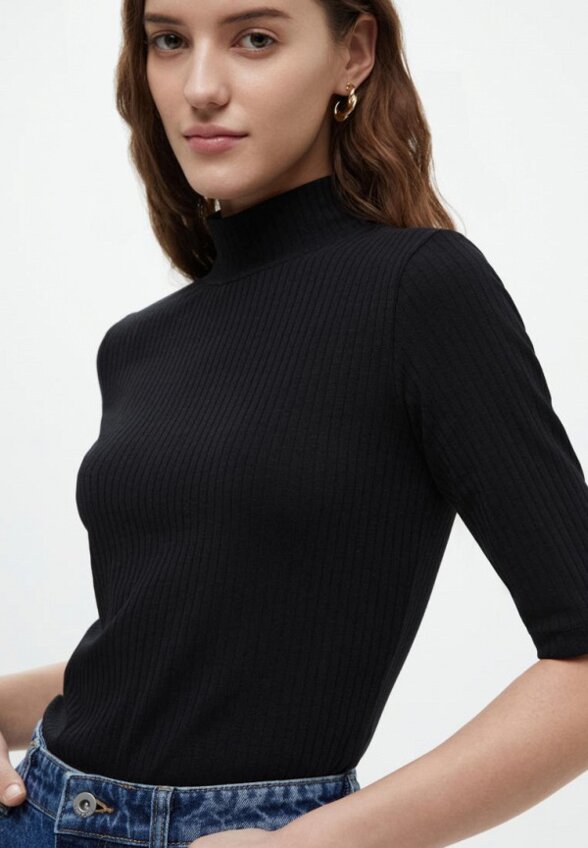 Футболка Finn Flare