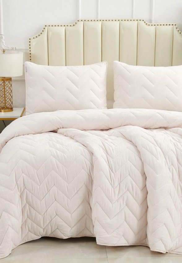 Комплект с покрывалом Sofi De Marko