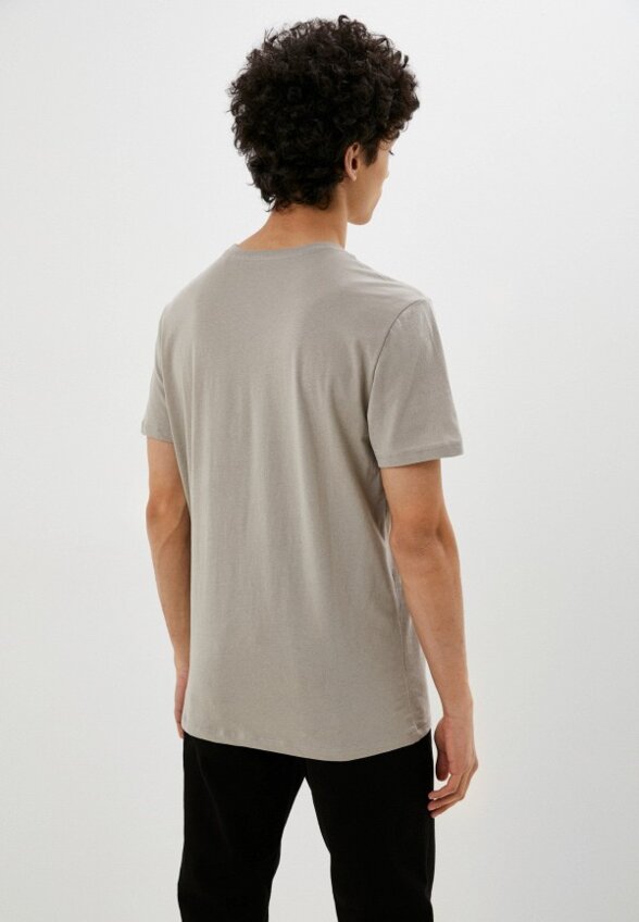 Футболка Colin's