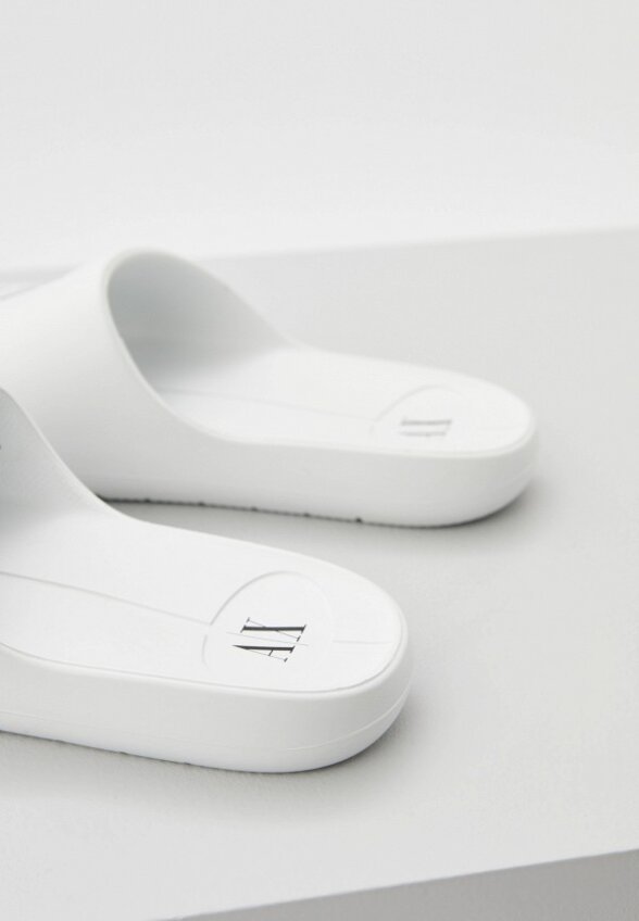 Сланцы Armani Exchange