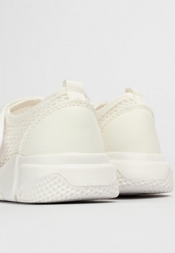 Кроссовки Tikkago