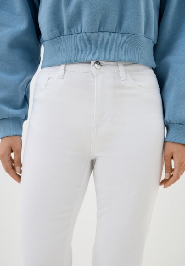 Джинсы Terranova