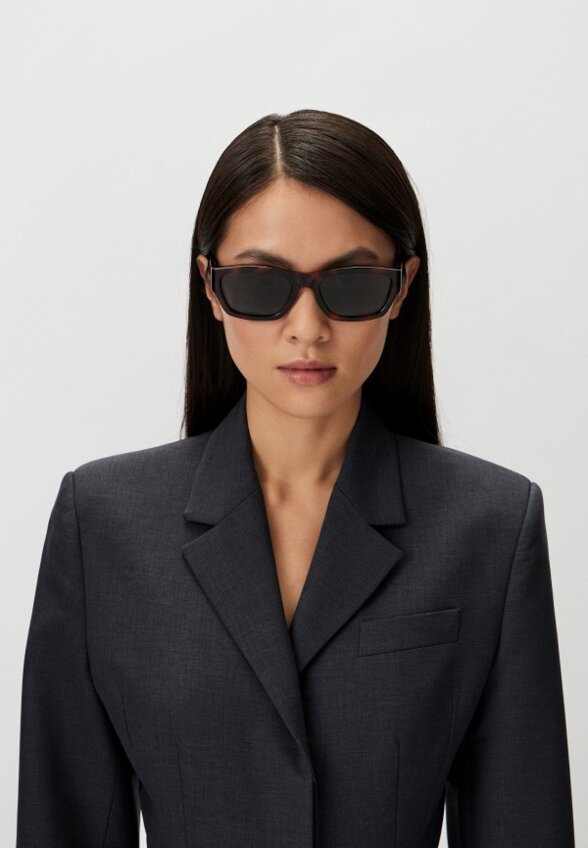 Очки солнцезащитные Jacquemus