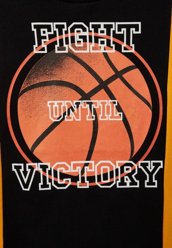 Футболка и шорты PlayToday