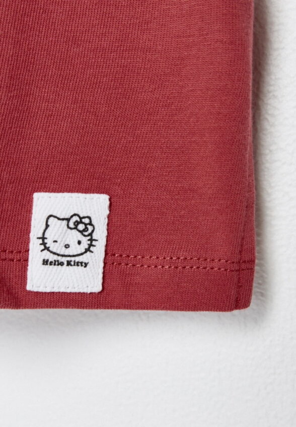 Футболка с принтом Hello Kitty для девочек